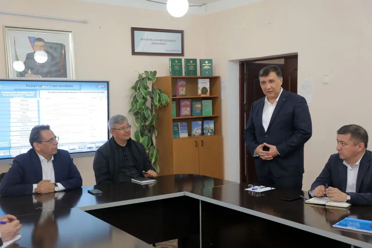 Xo‘jayli tumanida ta’lim tizimini rivojlantirish masalalari muhokama qilindi